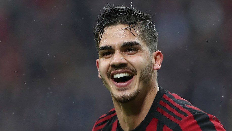 André Silva ‘abre o livro’ sobre a sua continuidade no AC Milan