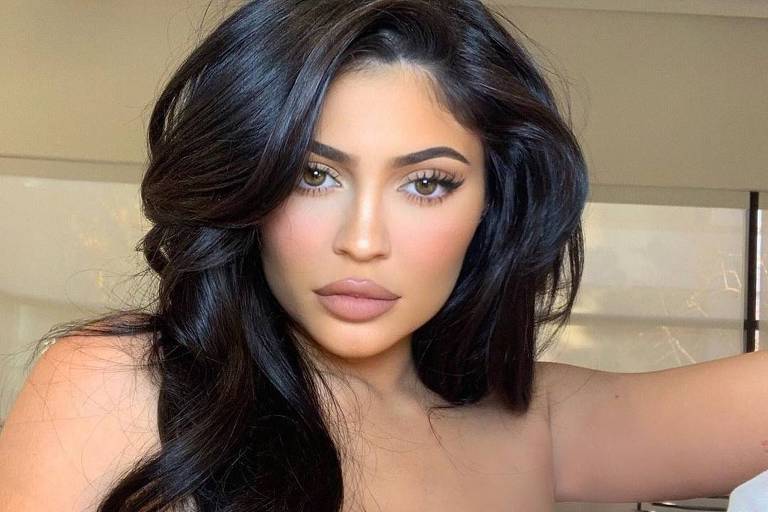 Após confundir bandeira da Austrália, Kylie Jenner é gozada por internautas