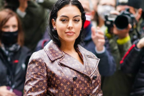Georgina Rodriguez posa pela primeira vez para a “Vogue Brasil”