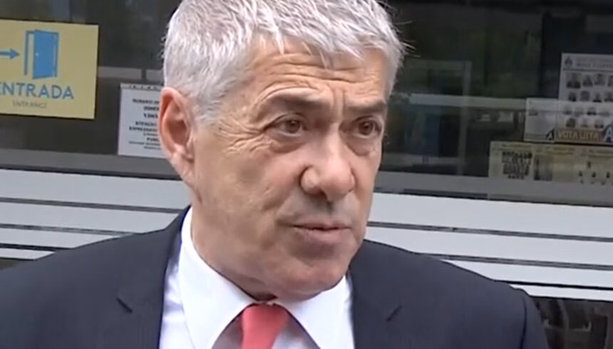 Após José Sócrates criticar a comunicação social, jornalistas deixam-no a falar SOZINHO!