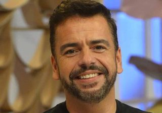 Ricardo Castro recorda ligação do pai ao álcool e às armas
